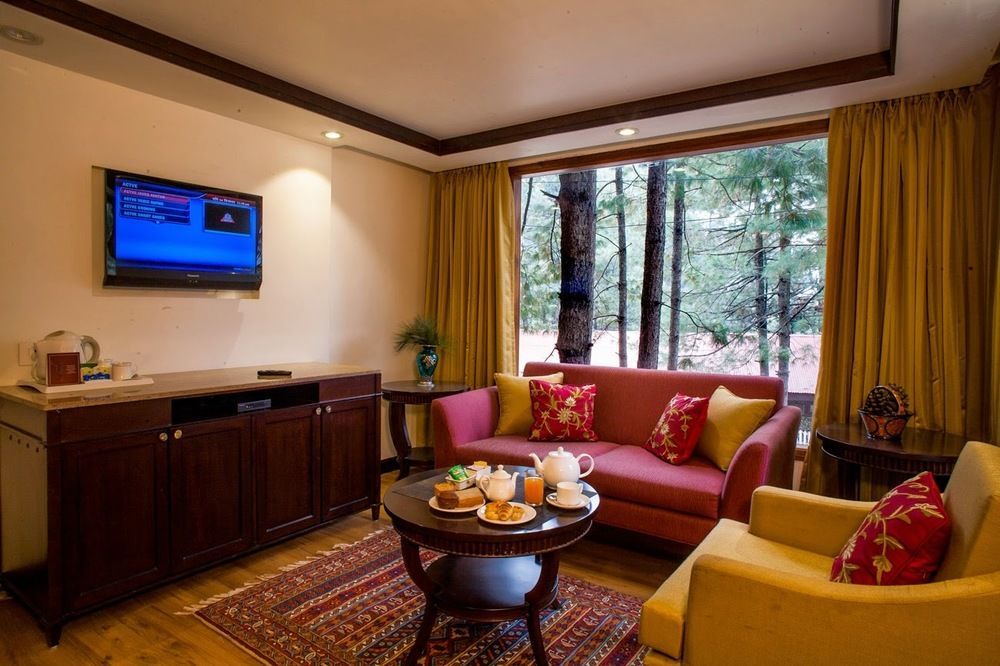 Senator Pine N Peak Hotel Pahalgām Buitenkant foto